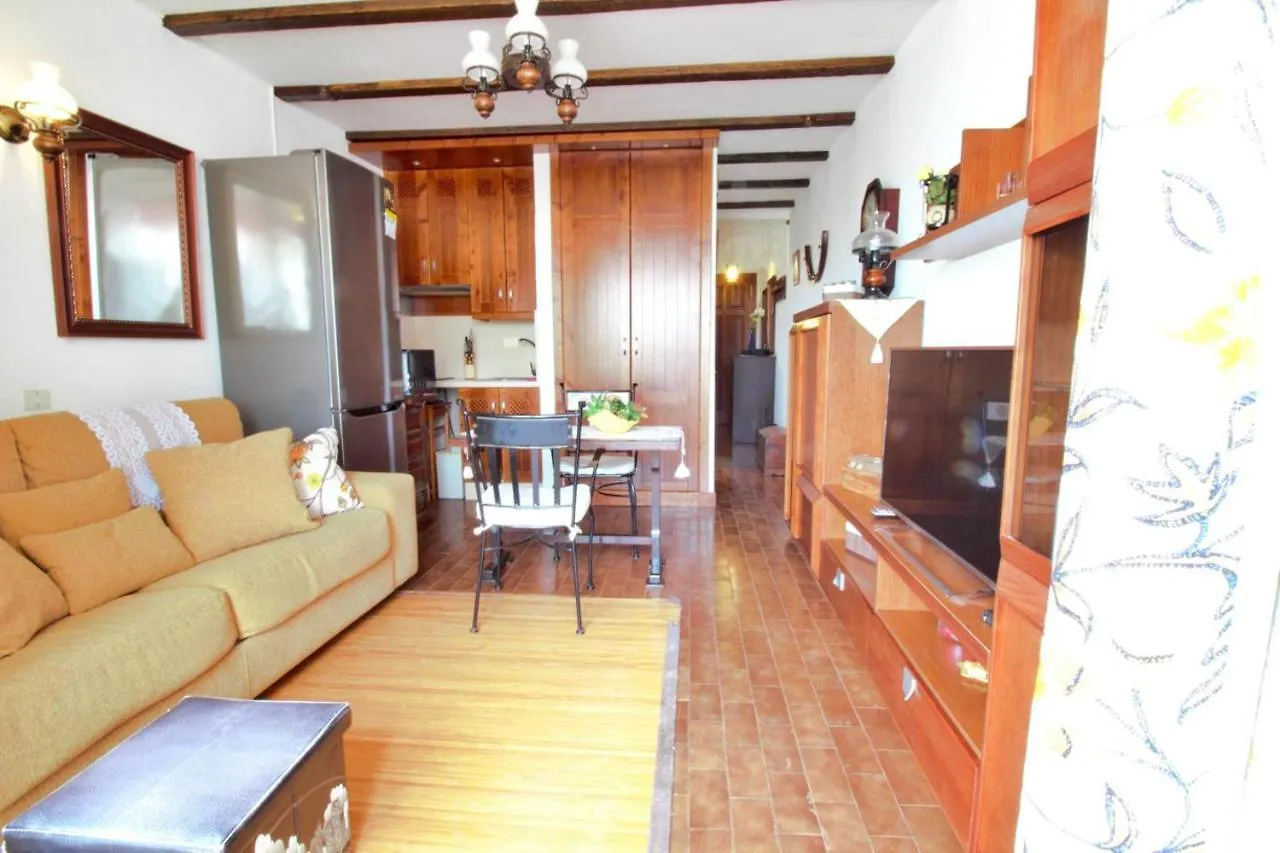 Апартаменты Studio With A Canarian Atmosphere In The South Коста-дель-Силенцио